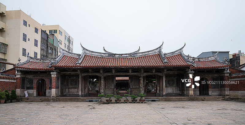 台湾鹿港小镇龙山寺图片素材