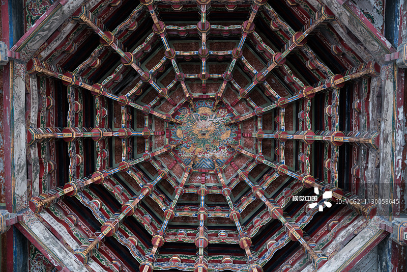 台湾鹿港小镇龙山寺图片素材