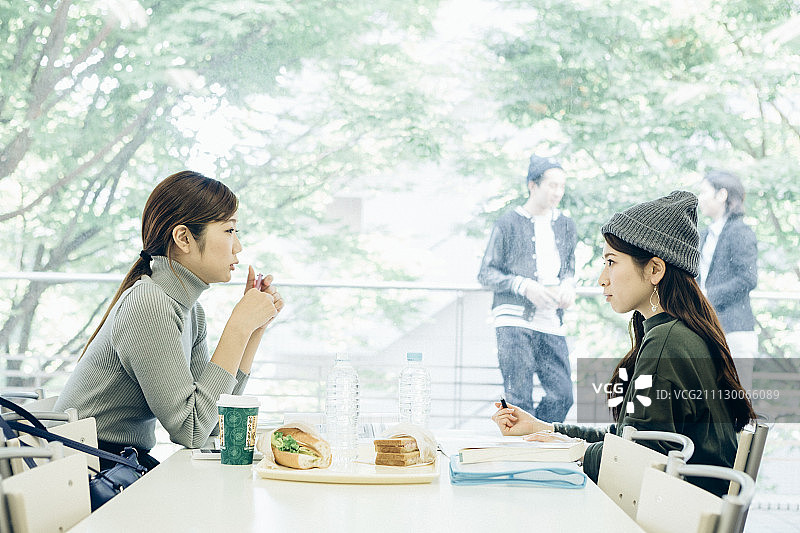 大学生 自助餐厅 三明治图片素材