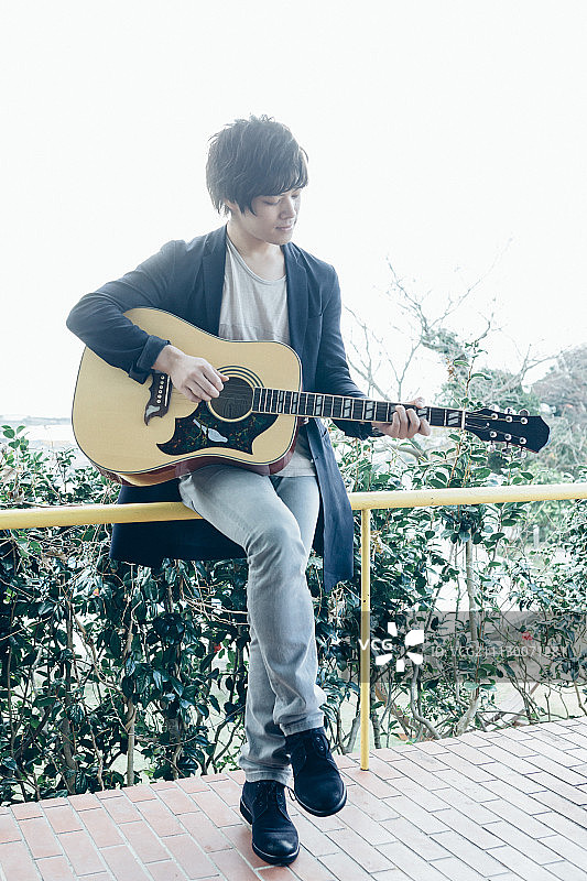 学生与台阶图片素材