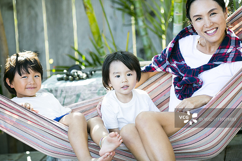 父母和小孩育儿图片素材