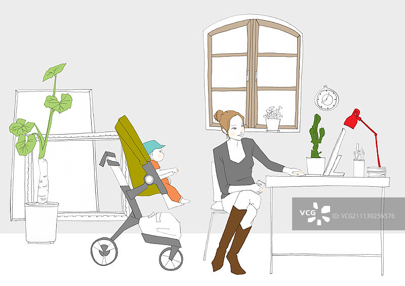 在婴儿车旁使用电脑的女人图片素材