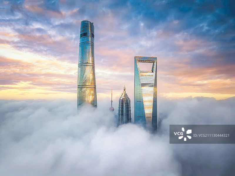 冲上云霄图片素材