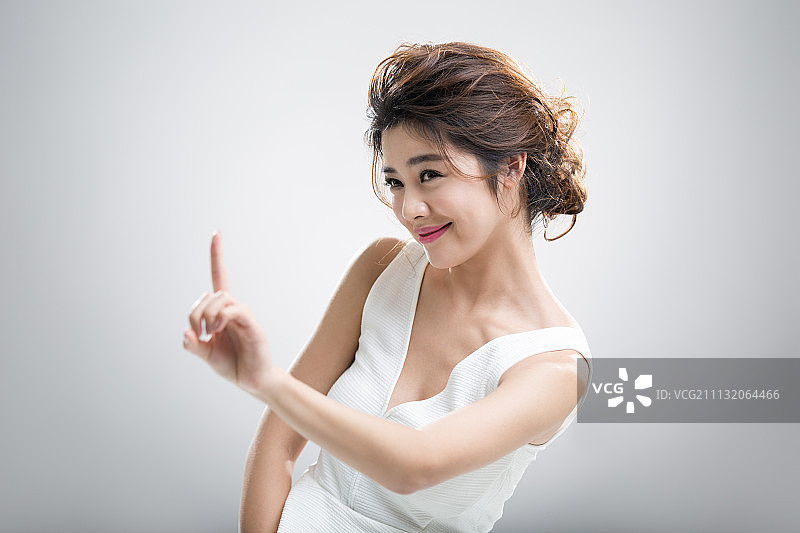 年轻美女肖像图片素材