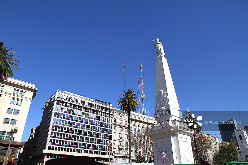 五月金字塔图片素材