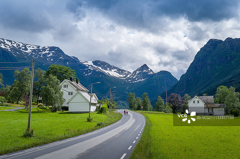 挪威山区村庄图片素材