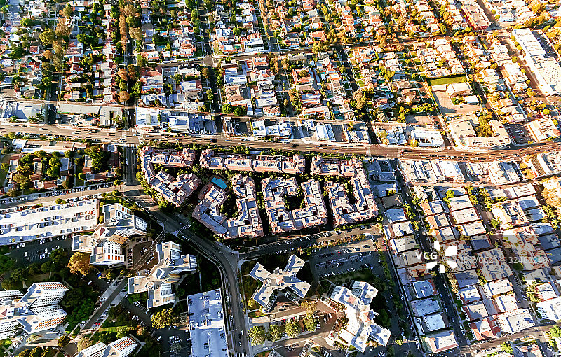 洛杉矶韦斯特伍德威尔希尔大道附近建筑的航拍景色图片素材