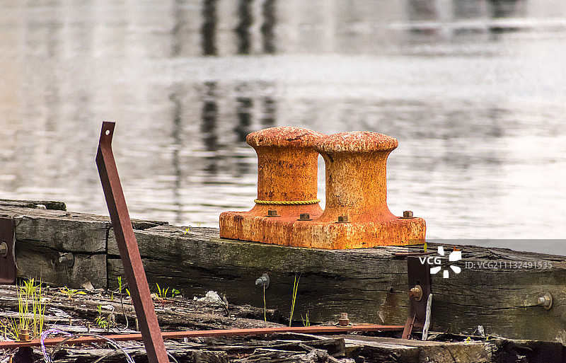 两个系船柱图片素材