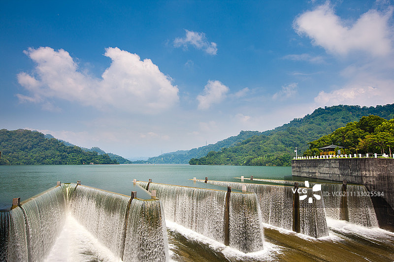 妙奥利，利犹坦大坝，鲤鱼湖图片素材