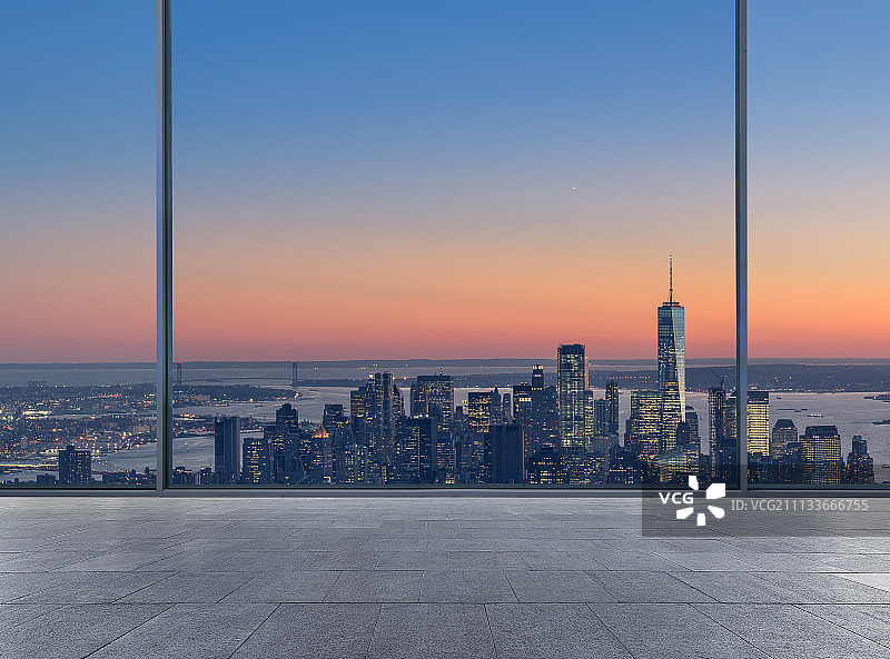 落地窗外的纽约图片素材