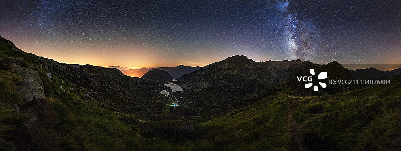 巴斯湖群夜景全景图片素材
