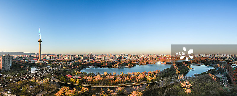 远眺电视塔图片素材