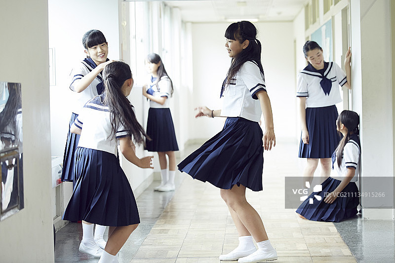 中学生图片素材