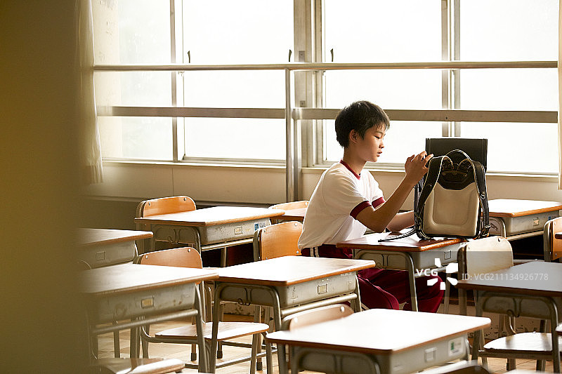 男人和男孩们图片素材