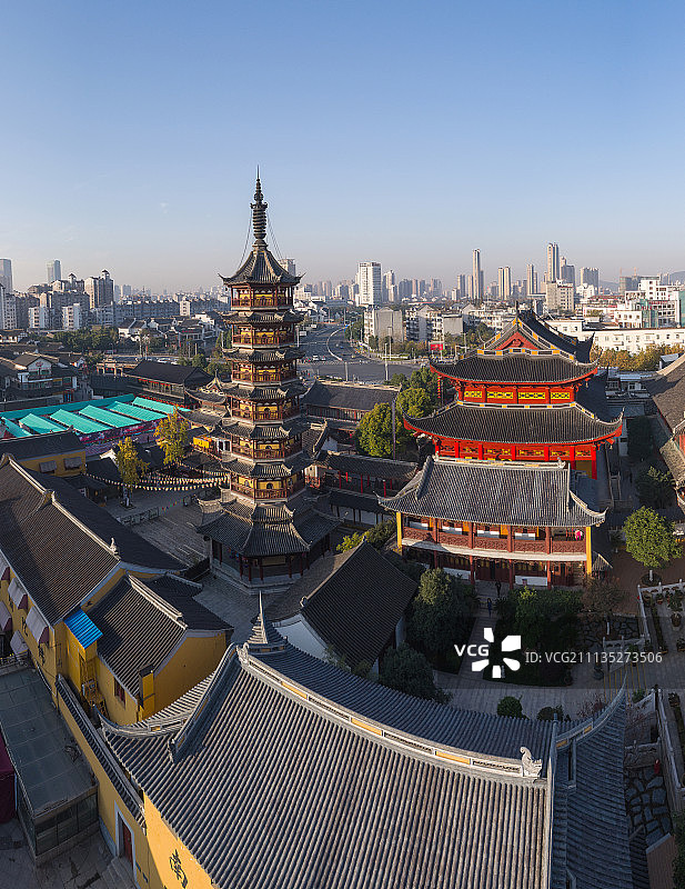 Aerial Wuxi South temple图片素材