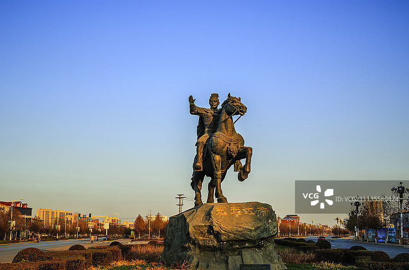 汉光武帝刘秀雕像图片素材