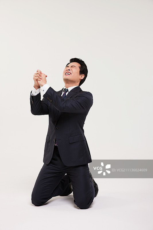 韩国男士单人商务图片素材