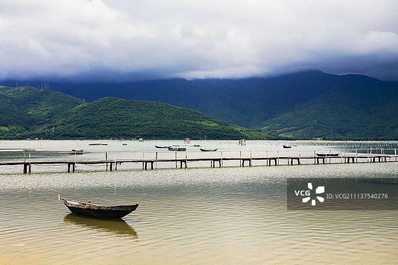 独自一人图片素材