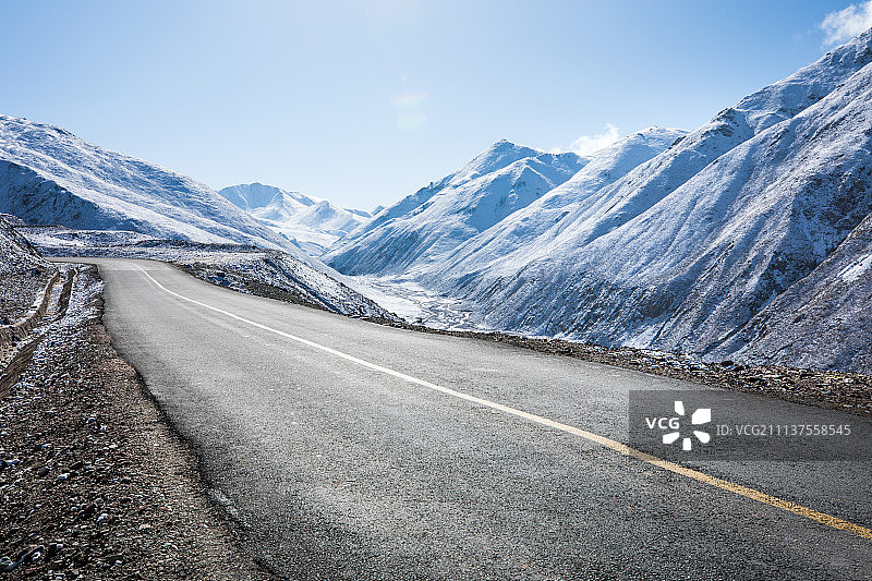 雪山道路图片素材