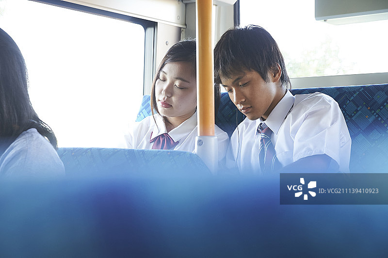 高中生 公共汽车 巴士图片素材