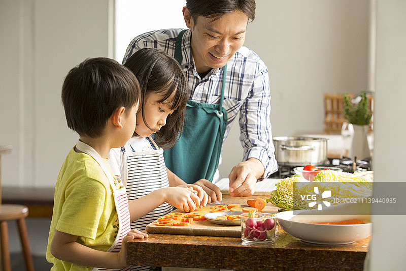 父母身份 父母和小孩 父亲图片素材