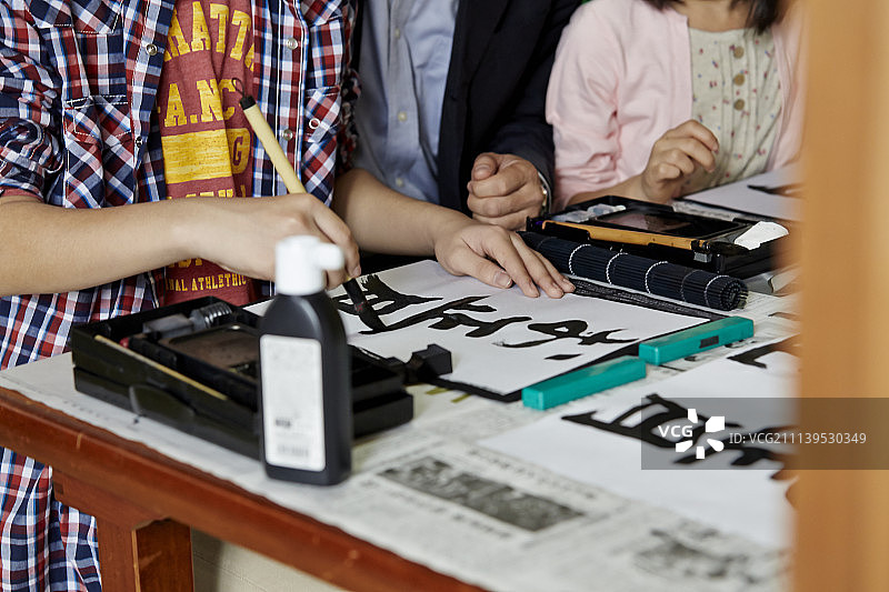 书法 男孩图片素材