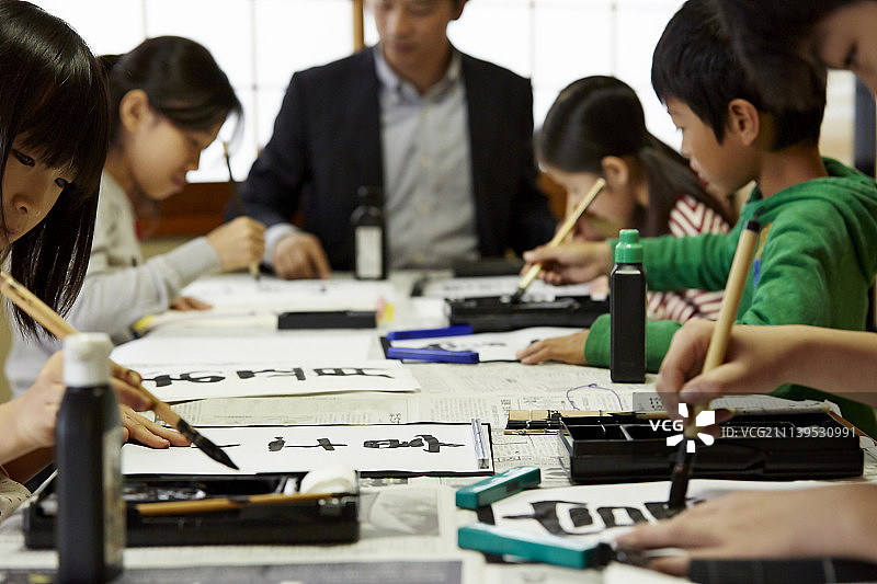 书法 男孩图片素材