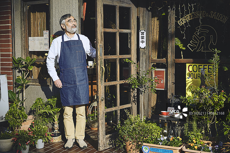 咖啡店里的男人图片素材