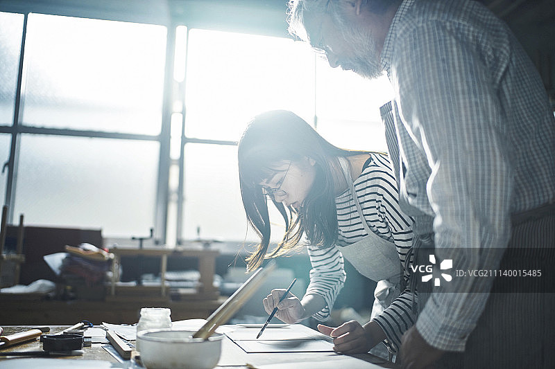 老师与小学生图片素材