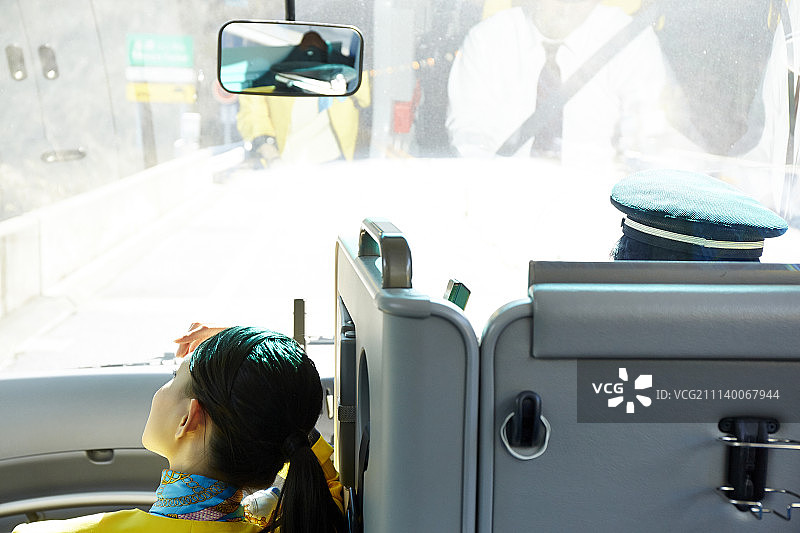 乘坐公交车旅行图片素材