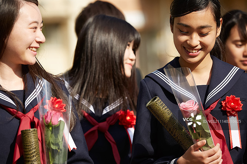 少女毕业校园图片素材