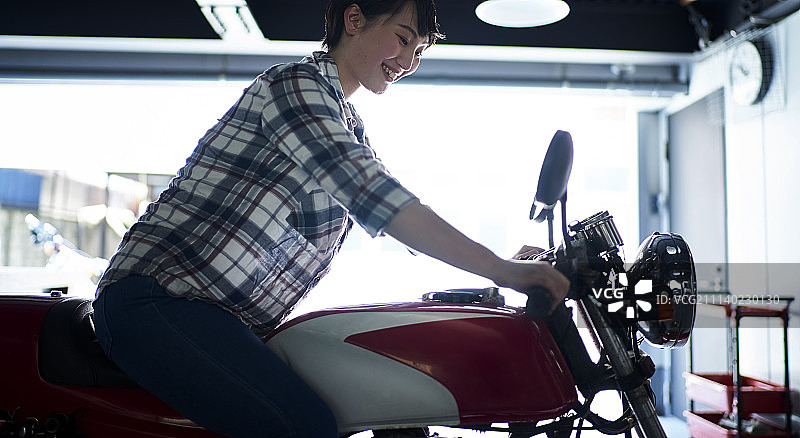 骑自行车图片素材