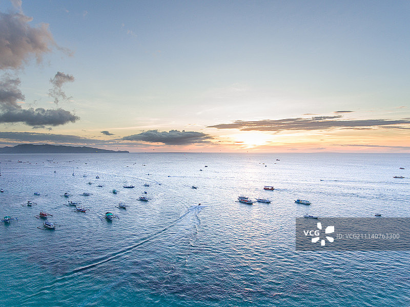 航拍海滩落日图片素材