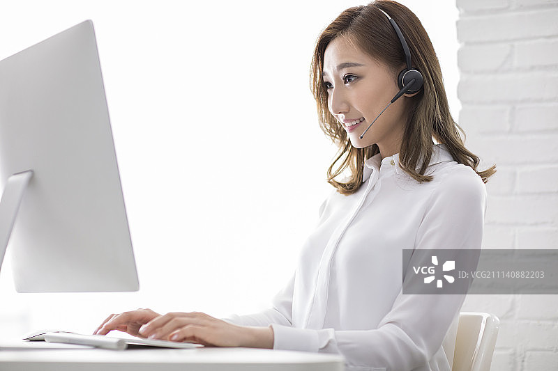 优秀的客服人员图片素材