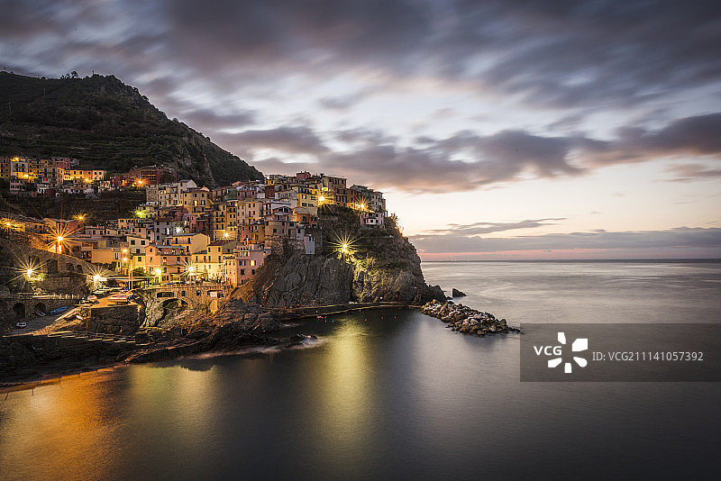 马纳罗拉日出图片素材