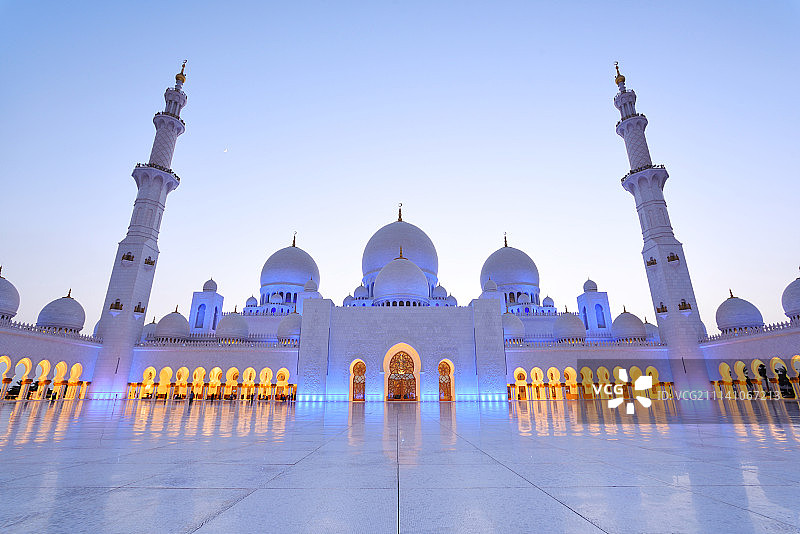 迪拜阿布扎比谢赫扎伊德大清真寺图片素材
