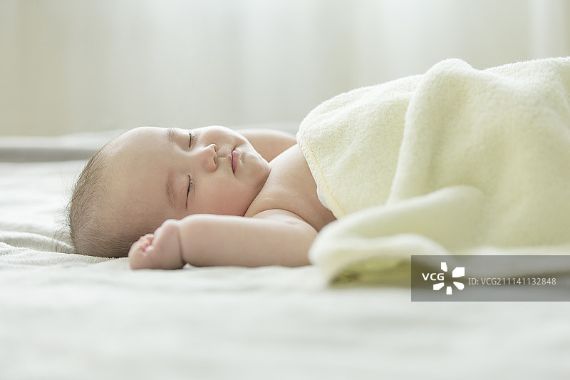 婴儿睡觉图片素材