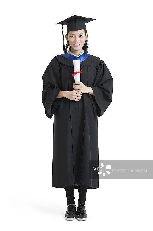 穿着学士服的女大学生肖像图片素材