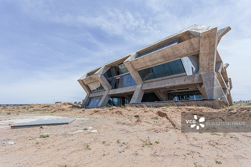 内蒙古鄂尔多斯康巴什新区鬼城烂尾楼工地图片素材