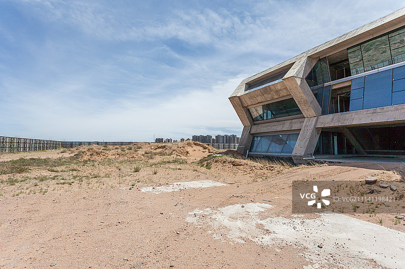 内蒙古鄂尔多斯康巴什新区鬼城烂尾楼工地图片素材