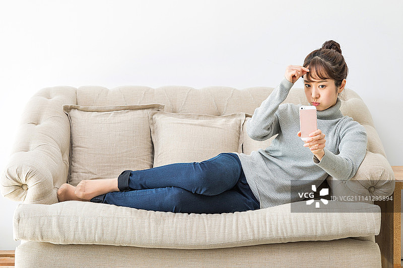 居家休息图片素材