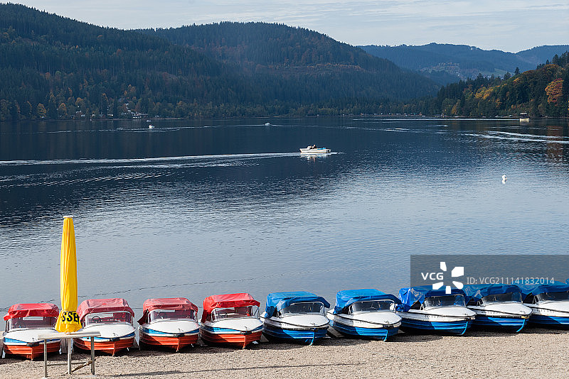 滴滴湖图片素材