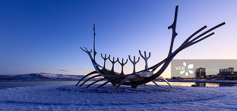 冰岛雷克雅未克太阳航海者雕塑图片素材