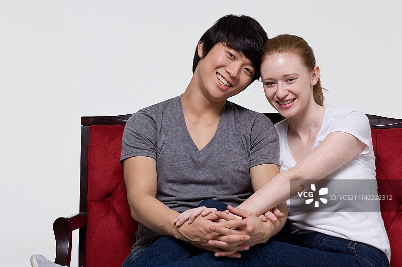 室内，正面视角，两个人图片素材