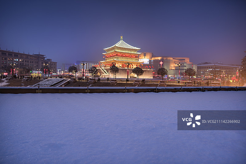 雪后钟楼图片素材