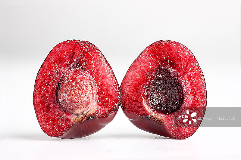 切开的车厘子图片素材