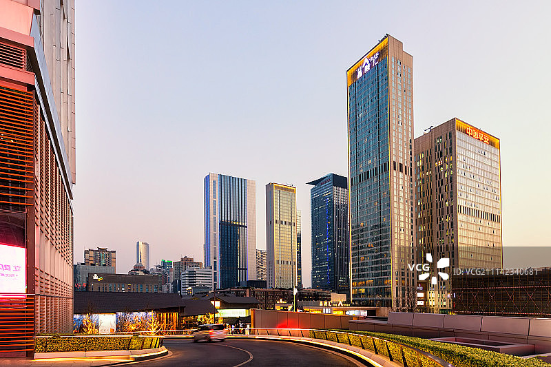 成都市区商业街太古里春熙路图片素材