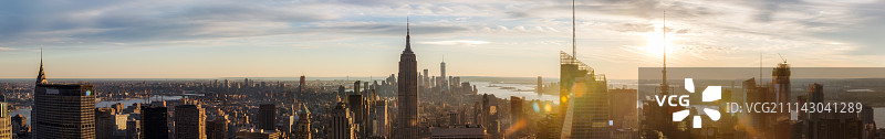 纽约曼哈顿城市风光，黄昏全景图图片素材