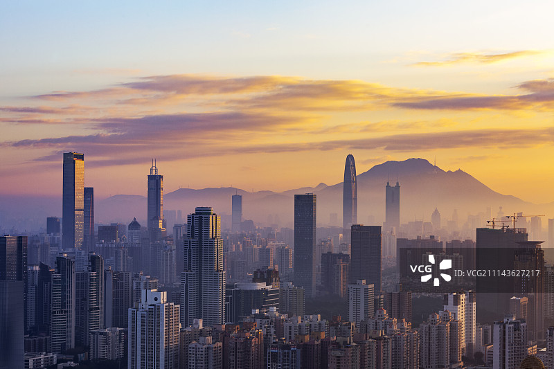 清晨向东眺望美丽的深圳图片素材