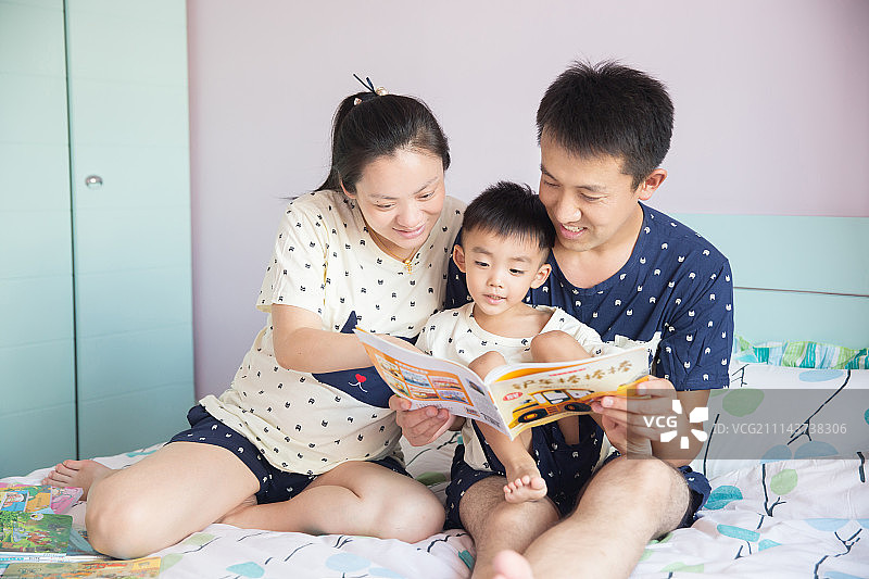 二胎时代图片素材